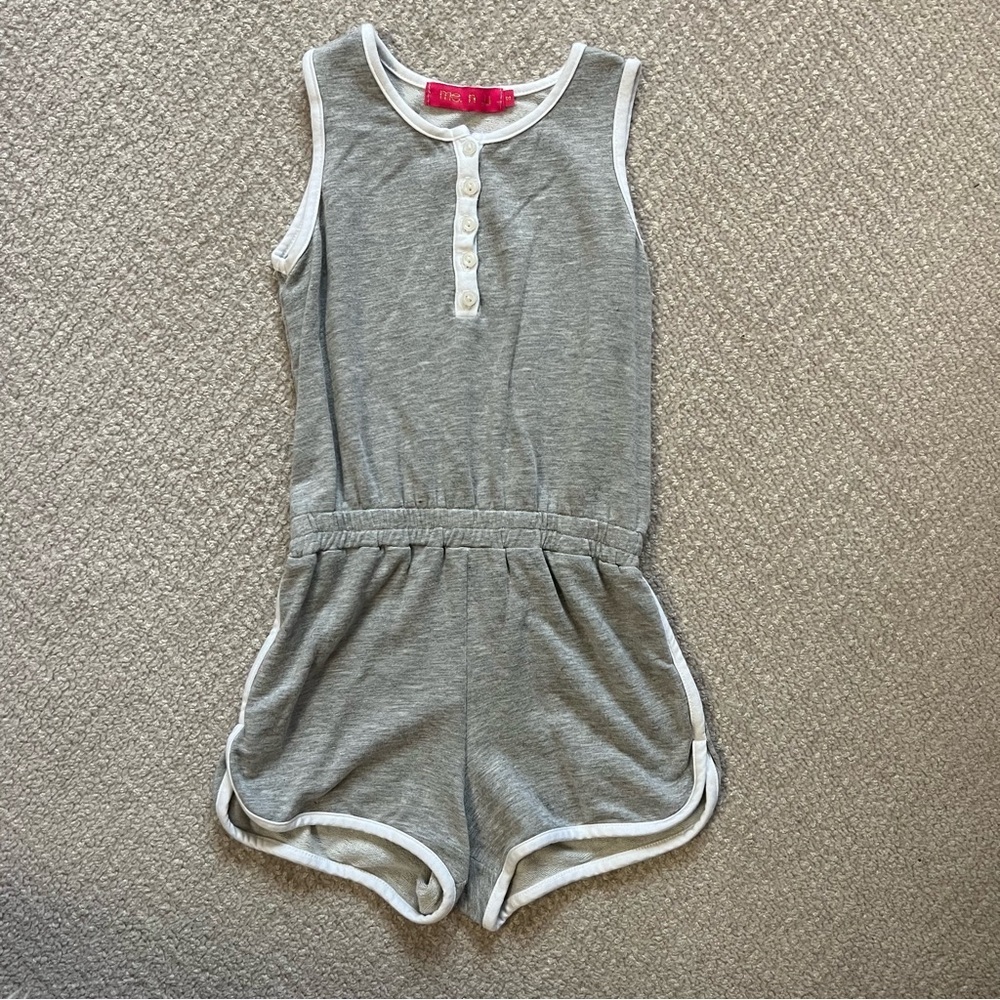 me.n.u Romper